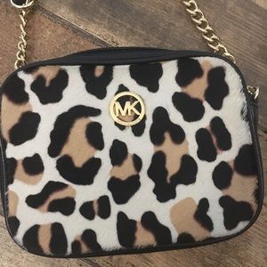 BRAND NEW!!Michael Kors Leopard Shoulder/Crossbody